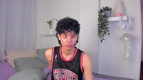 kitty online show from February 3, 2026, 2:53 am