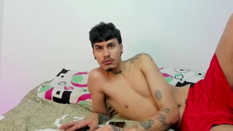 Snapshot of santy_of1 chatting on June 8, 2026, 10:15 am santy_of1 online show from June 8, 2026, 10:15 am