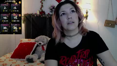 sanyaseraphine0 online show from April 22, 2026, 7:26 pm