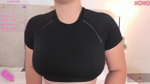 Saori  online show from December 3, 2025, 12:03 pm