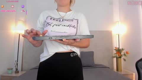 Saori  online show from April 2, 2026, 12:03 pm