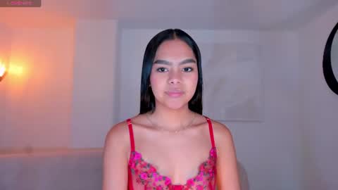 Saphira James online show from June 25, 2026, 5:12 am