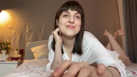 Anny online show from November 4, 2025, 10:20 pm