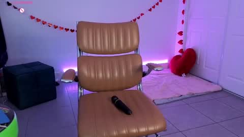 sapphir3xoxo online show from March 5, 2025, 2:46 am