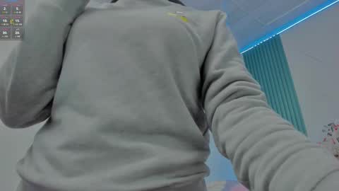 sara allenx online show from October 2, 2025, 11:50 am