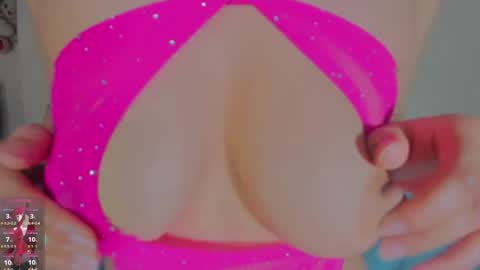 Snapshot of sara_allenx chatting on May 25, 2026, 2:01 pm sara allenx online show from May 25, 2026, 2:01 pm