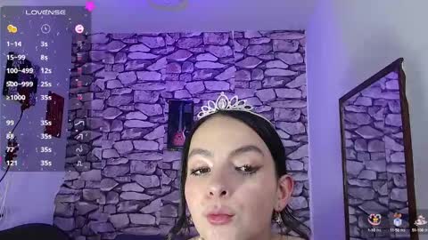 Snapshot of sara_alvarez_ chatting on January 31, 2025, 9:37 am Sara  online show from January 31, 2025, 9:37 am