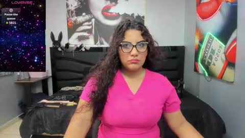 sara_bdsm online show from December 21, 2025, 1:40 pm