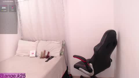 Im Angelica  My pleasure in your hands Give me more vibrations and make me cum PVT IS OPEN online show from February 12, 2025, 1:52 am