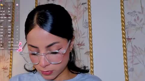 Sara online show from September 17, 2025, 8:10 pm