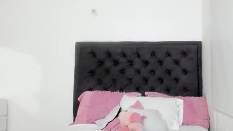 Snapshot of sara_evans01 chatting on January 11, 2025, 4:16 am sara online show from January 11, 2025, 4:16 am