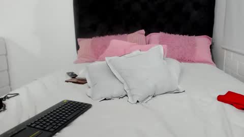 Snapshot of sara_evans01 chatting on January 13, 2025, 8:47 am sara online show from January 13, 2025, 8:47 am