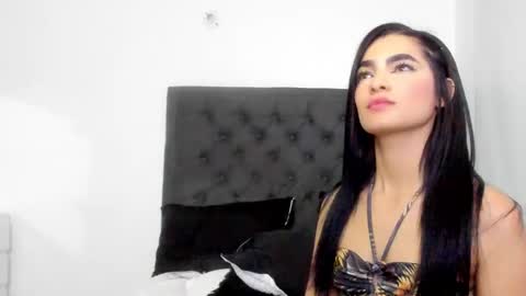 Snapshot of sara_evans01 chatting on January 18, 2025, 9:34 am sara online show from January 18, 2025, 9:34 am