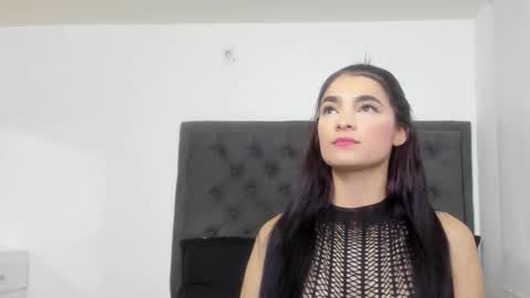 Snapshot of sara_evans01 chatting on February 13, 2025, 4:22 am sara online show from February 13, 2025, 4:22 am