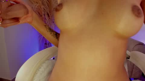 S A R A online show from December 19, 2025, 1:34 am