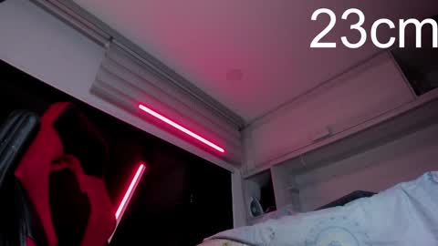 sara_hunter1 online show from September 24, 2025, 4:27 am