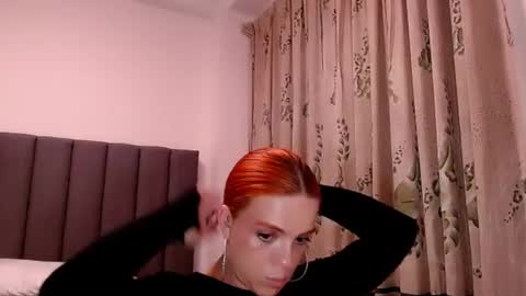 Snapshot of sara_johnson__ chatting on June 20, 2026, 12:03 am sara_johnson__ online show from June 20, 2026, 12:03 am
