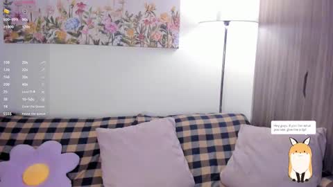 Snapshot of sara_kim_ chatting on March 4, 2026, 10:38 pm Sara new account give me thomb up Follow me help me reach 15k followers again online show from March 4, 2026, 10:38 pm