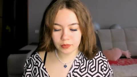 sara_kox online show from April 12, 2026, 2:44 pm