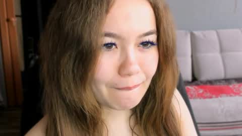 sara_kox online show from April 18, 2026, 2:21 pm