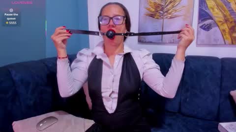 Sara   online show from January 9, 2026, 12:41 pm