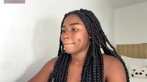 Sara online show from October 26, 2025, 11:20 pm