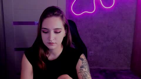 Sara online show from October 28, 2025, 5:48 pm