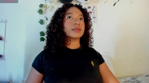 sara sofia online show from December 10, 2024, 1:11 am