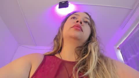 sara online show from October 22, 2025, 1:11 pm