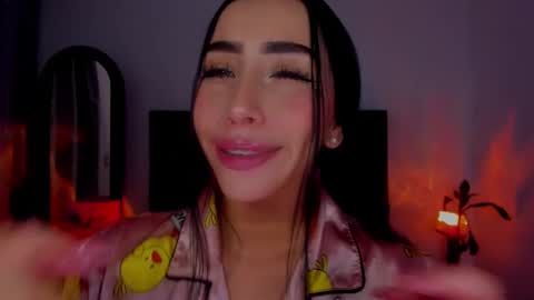 sara_stone03 online show from February 12, 2025, 1:09 am