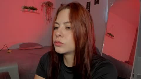 Snapshot of sara_sweett9 chatting on May 28, 2026, 1:08 pm sara_sweett9 online show from May 28, 2026, 1:08 pm