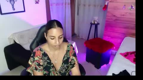Snapshot of sara_thompson01 chatting on March 6, 2026, 4:53 am SARA online show from March 6, 2026, 4:53 am