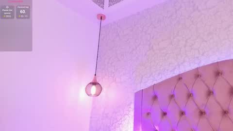 Snapshot of saraa_joness_ chatting on May 24, 2026, 6:57 pm Sara online show from May 24, 2026, 6:57 pm