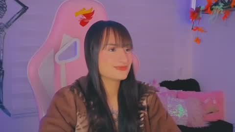 Sarah Ramirez online show from October 19, 2025, 3:40 am