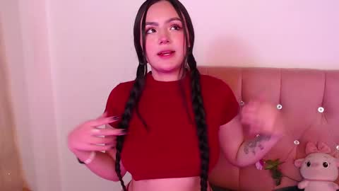 Snapshot of saraa_swett chatting on February 26, 2025, 3:08 pm online show from February 26, 2025, 3:08 pm