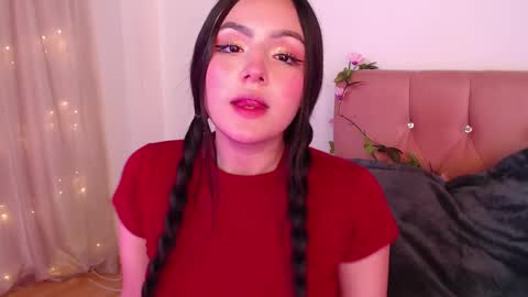 Snapshot of saraa_swett chatting on February 26, 2025, 6:11 pm online show from February 26, 2025, 6:11 pm