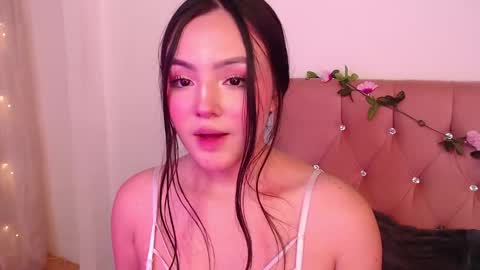 Snapshot of saraa_swett chatting on March 1, 2025, 5:27 pm online show from March 1, 2025, 5:27 pm