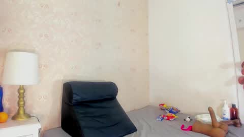 saraacollinss online show from November 11, 2025, 8:31 pm