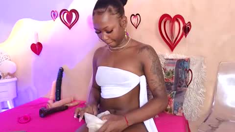 saraaguzman online show from February 26, 2026, 7:24 pm