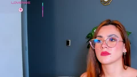 Snapshot of saraalvarezx chatting on June 13, 2026, 3:15 am Sara Alvarezx online show from June 13, 2026, 3:15 am