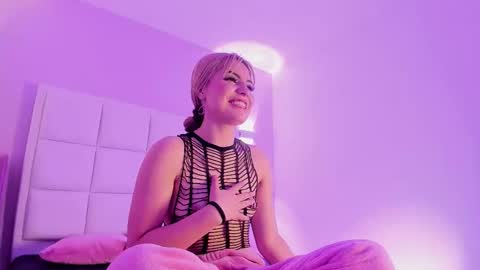 Sara online show from September 14, 2025, 4:00 am