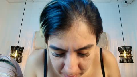 sarablonde_t online show from April 7, 2026, 7:03 pm