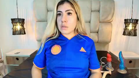 Snapshot of sarablonde_t chatting on July 3, 2026, 6:36 pm sarablonde_t online show from July 3, 2026, 6:36 pm