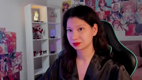 SaraDenars online show from November 19, 2025, 5:18 am