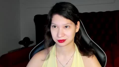 SaraDenars online show from November 24, 2025, 5:18 am