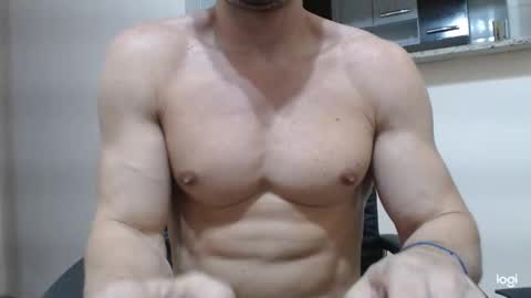 saradorj92 online show from December 12, 2024, 11:25 pm