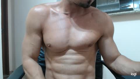 saradorj92 online show from January 6, 2025, 10:47 pm