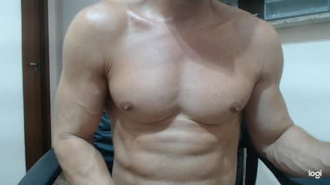 saradorj92 online show from February 1, 2025, 7:57 am