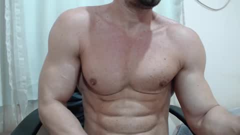 saradorj92 online show from September 14, 2025, 2:33 am