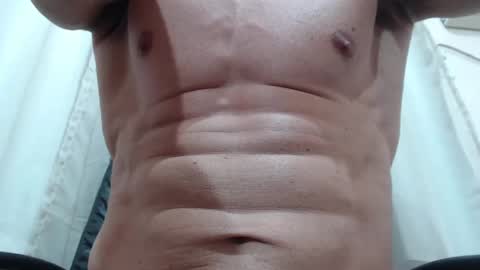 saradorj92 online show from October 3, 2025, 8:28 pm